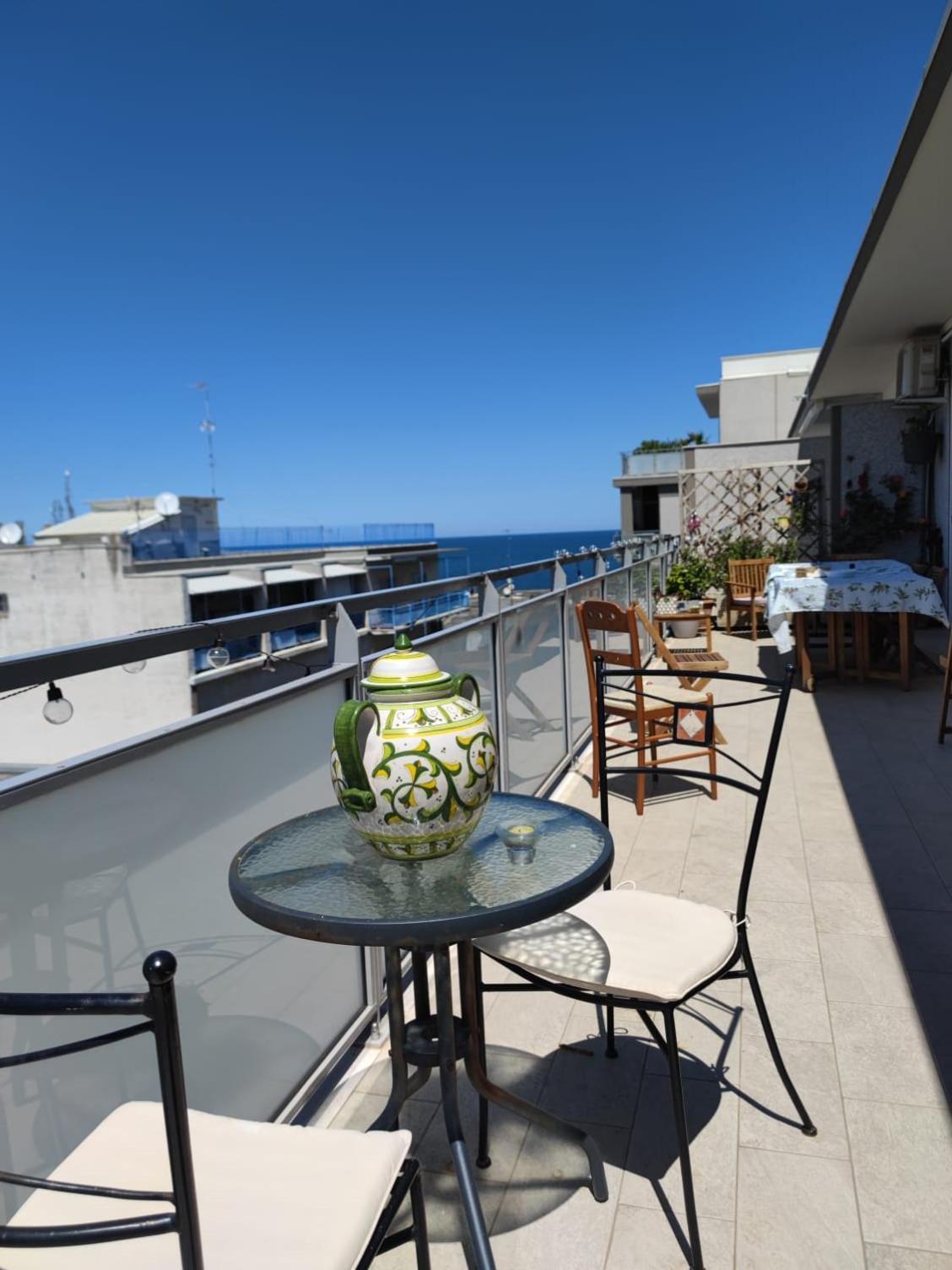 La Dimora Vista Mare Apartment Бари Екстериор снимка